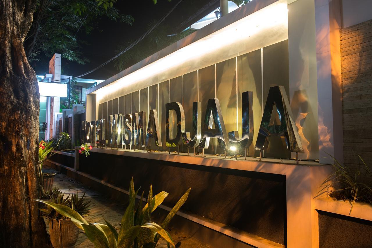Hotel Wisma Djaja Syariah Bojonegoro Ngoại thất bức ảnh