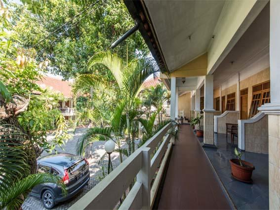 Hotel Wisma Djaja Syariah Bojonegoro Ngoại thất bức ảnh